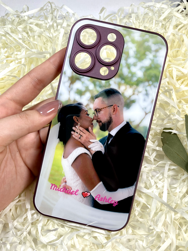 Trendy Gift Solution: Your Photos on Stylish Phone Cases, Galaxy & iPhone Compatible